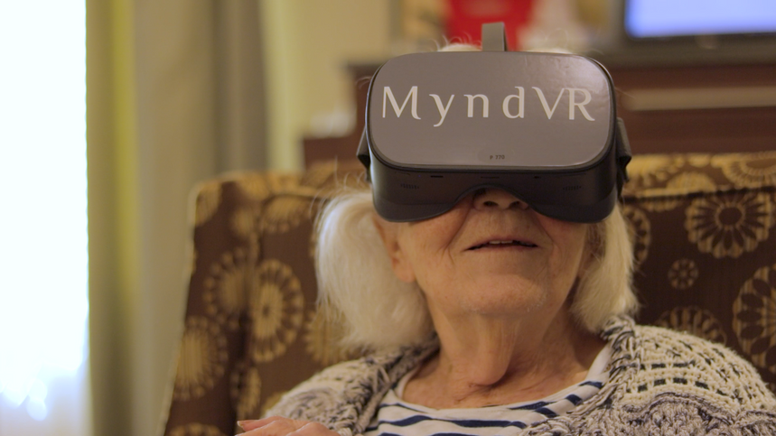 VR Technology Brings Smiles To Seniors